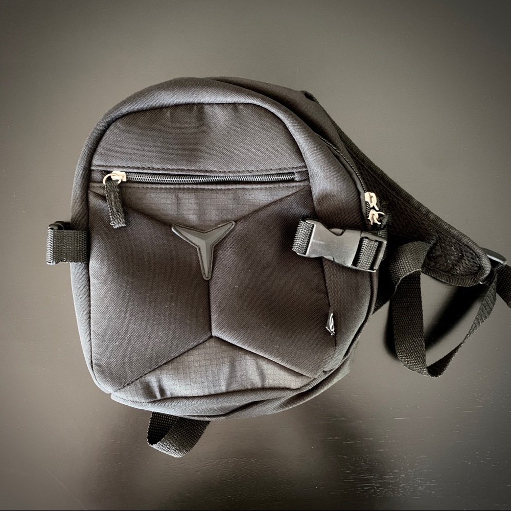 NWOT Small Black Backpack - Picture 4 of 7